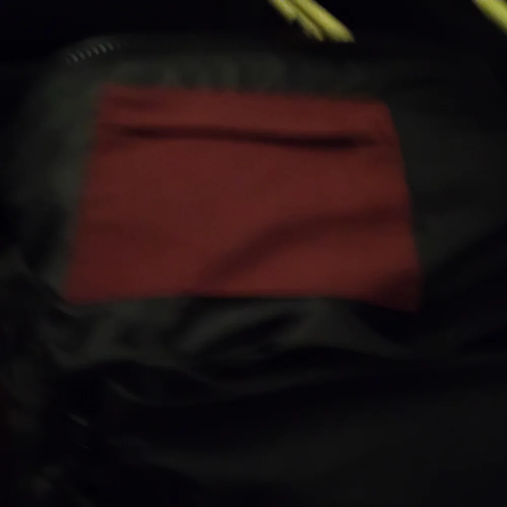 Canada Goose Women's Burgundy Jacket - Picture 10 of 12